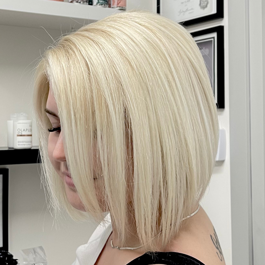 Women’s Haircut & Styling